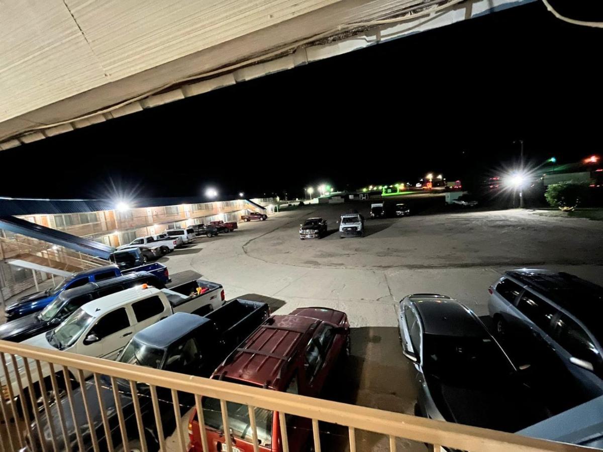 Travelors Lodge Motel & Rv Park Us-287&Us-96 Eads Exterior photo