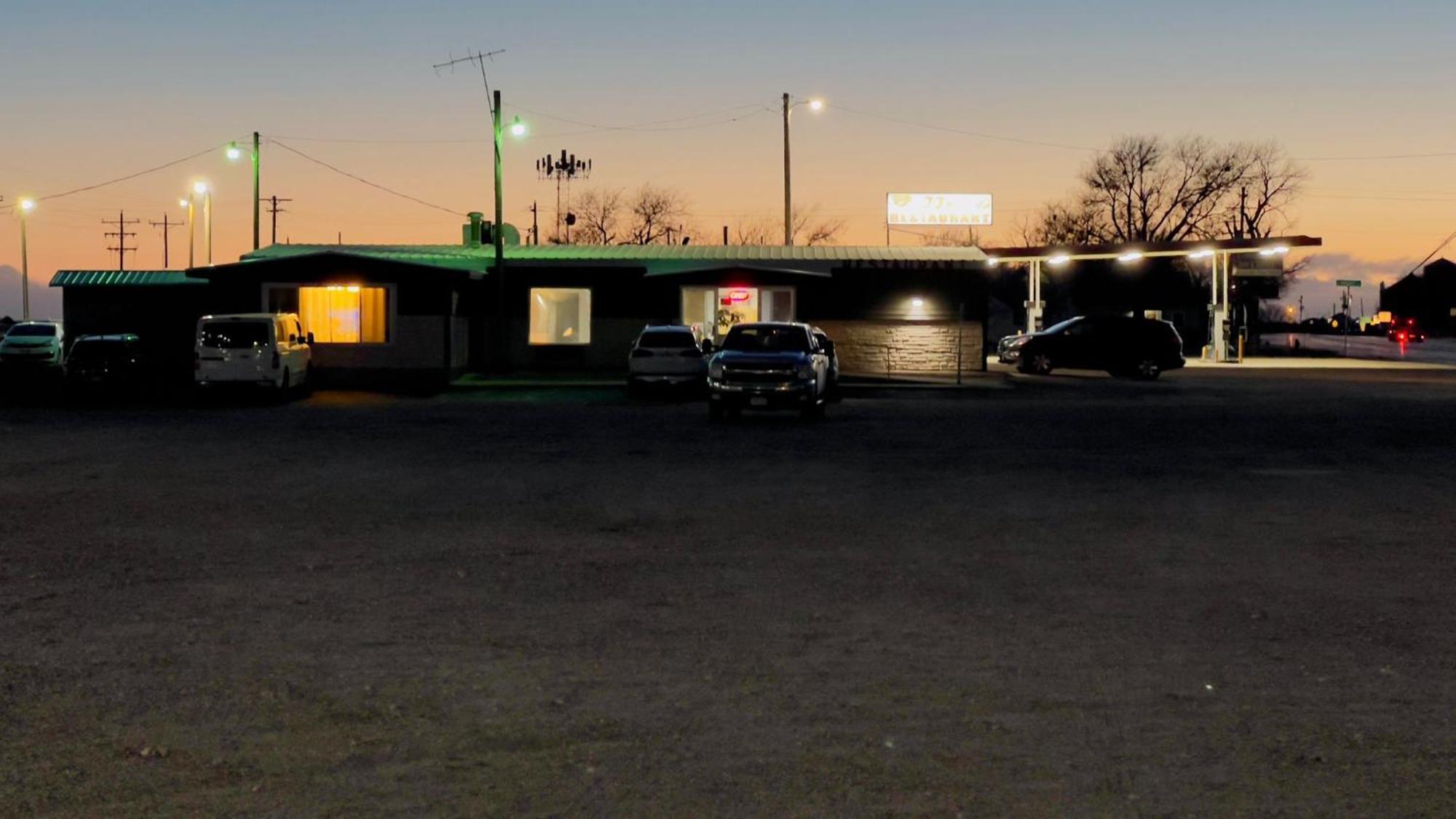 Travelors Lodge Motel & Rv Park Us-287&Us-96 Eads Exterior photo